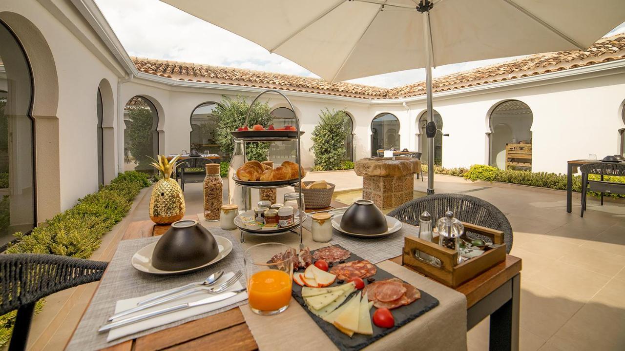 Boutique Canelobre Hotel