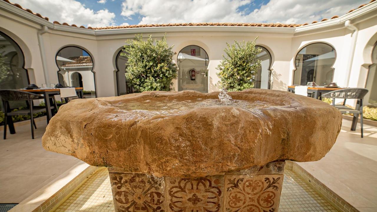Boutique Canelobre Hotel